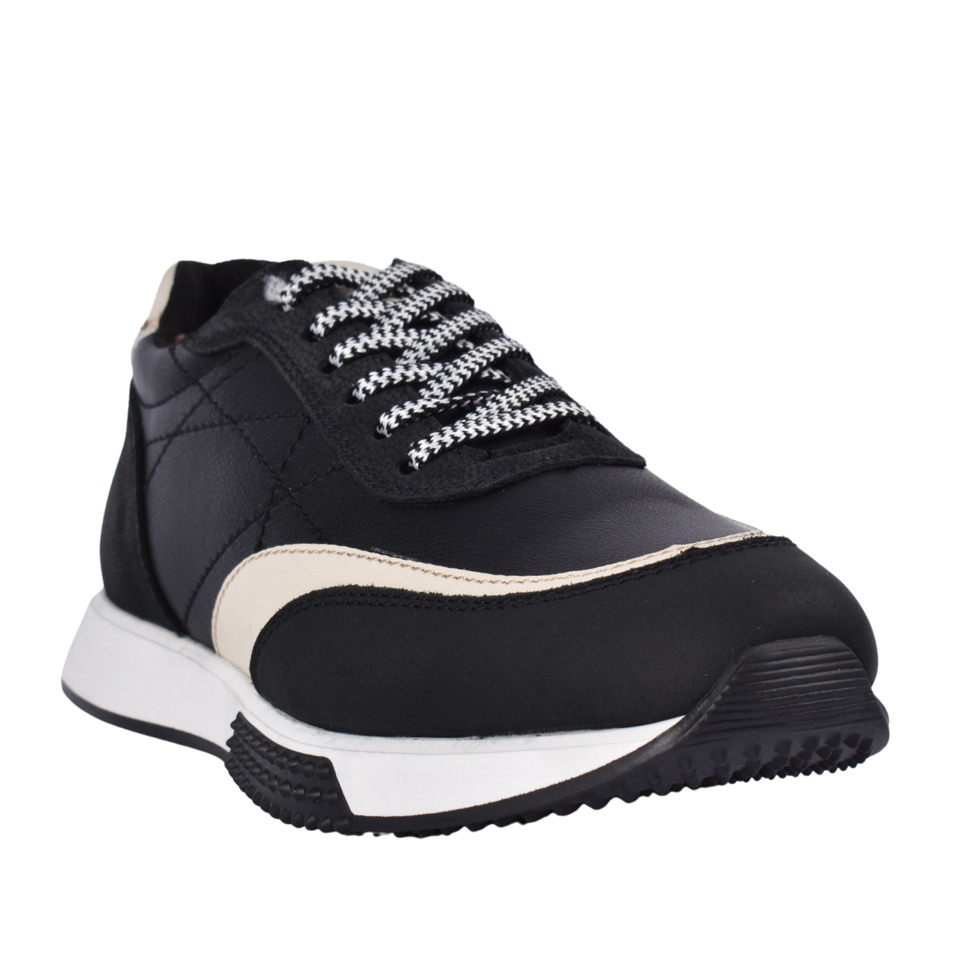 Light men's casual shoes