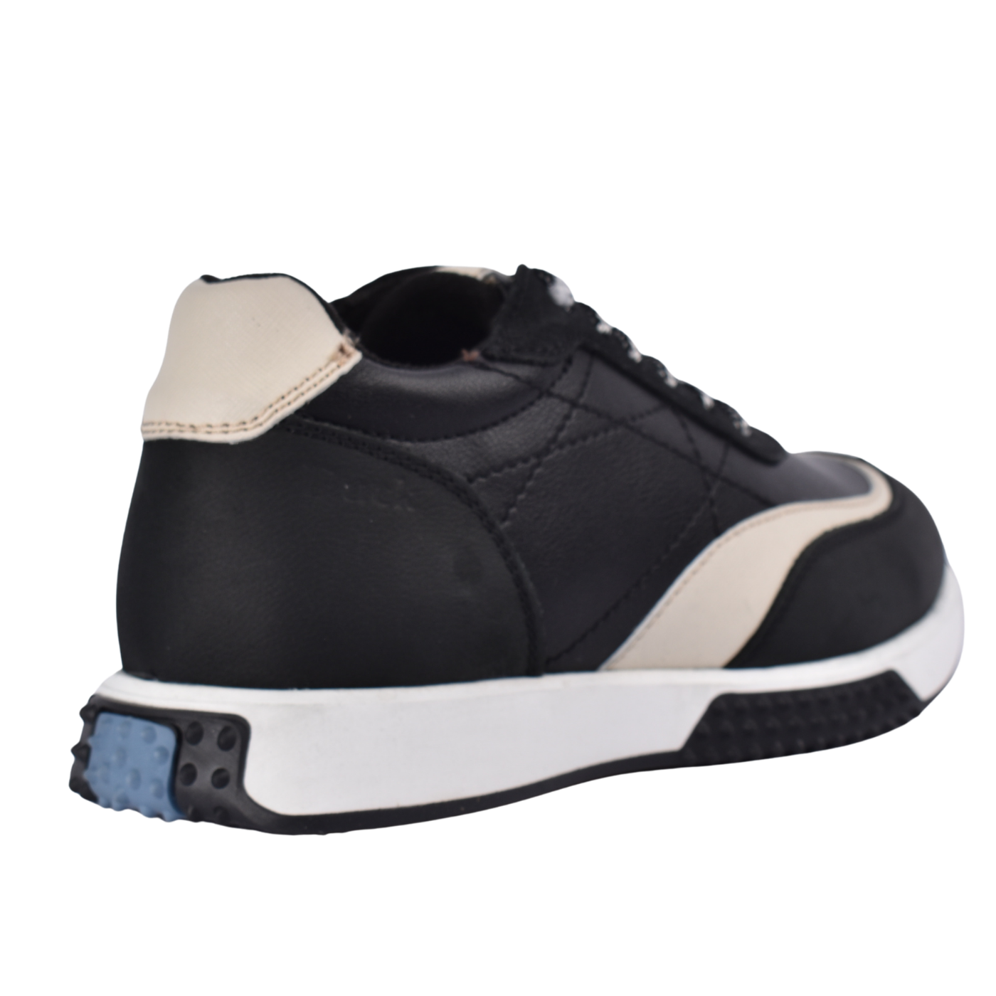 Light men's casual shoes