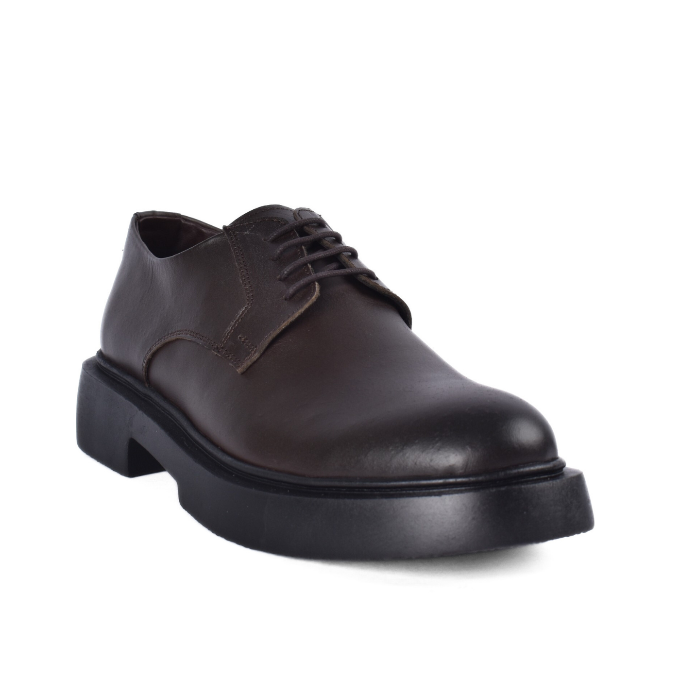 Modern men's classic shoes