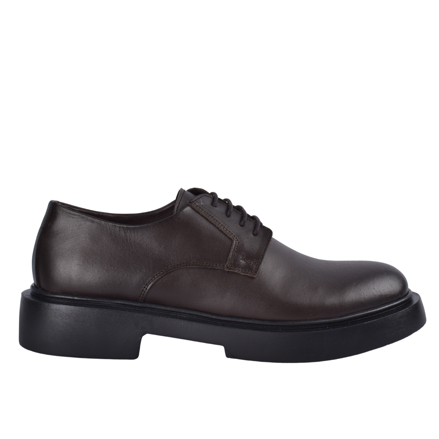 Modern men's classic shoes