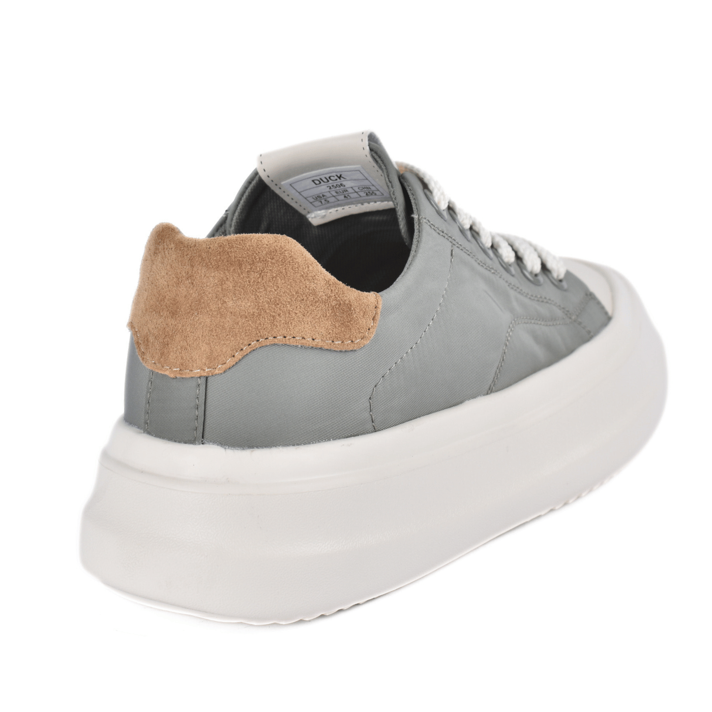 Lightweight casual sneakers with flexible soles